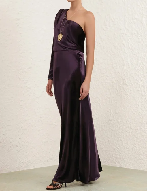 Illustration Asymmetric Gown