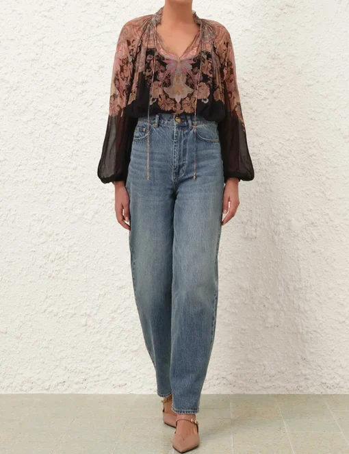 Illustration Billow Blouse
