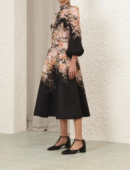 Illustration Buttoned Midi