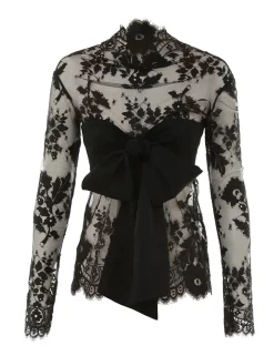 Illustration Lace Bow Bodice