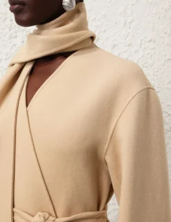 Illustration Neckscarf Coat