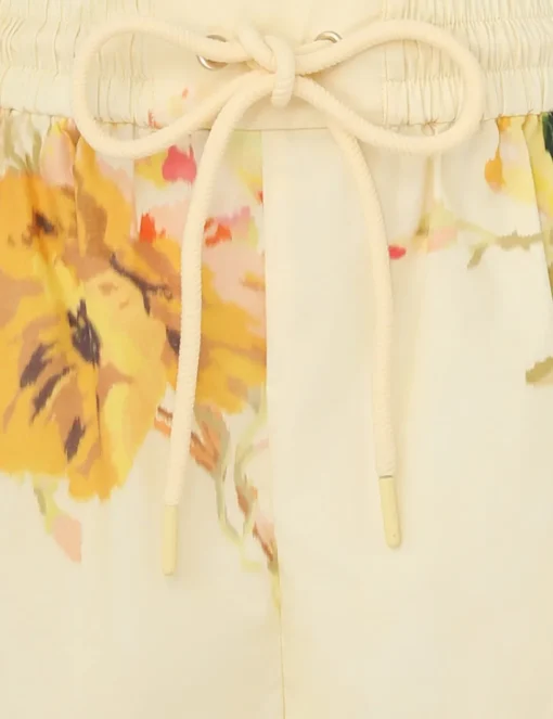 Lightburst Relaxed Short
